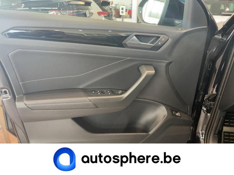 Volkswagen T-Roc R-Line Business - 17