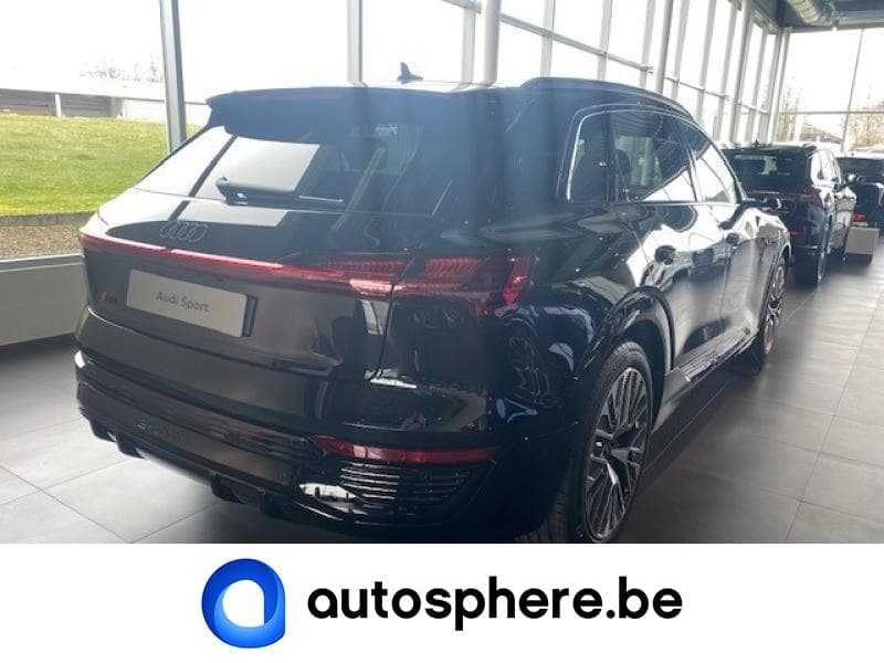 Audi Q8 55 e-tron - 7