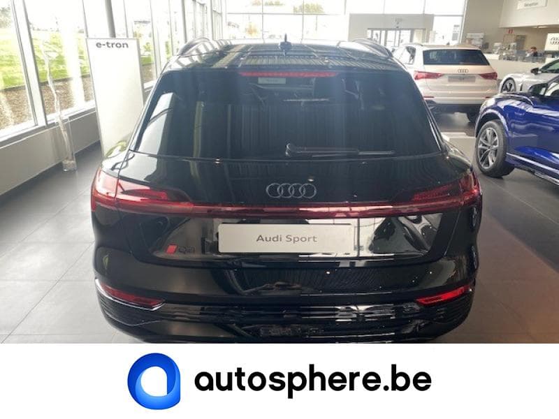 Audi Q8 55 e-tron - 8