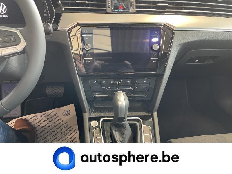 Volkswagen Passat Elegance - 6