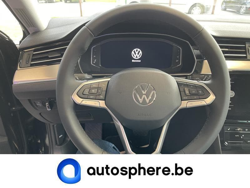 Volkswagen Passat Elegance - 5