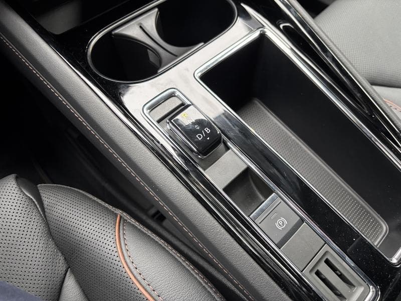 Skoda Enyaq | 82 Kwh - 204 cv | Camera | Cuir | Attache | 100% déductible - 35