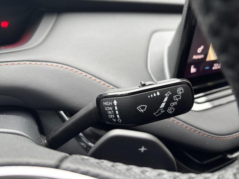 Skoda Enyaq | 82 Kwh - 204 cv | Camera | Cuir | Attache | 100% déductible - 18