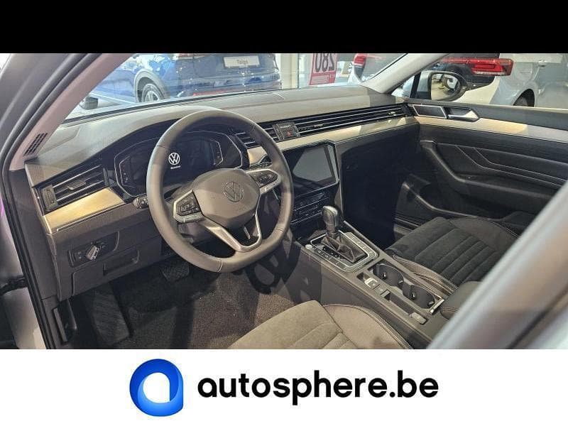 Volkswagen Passat Variant Elegance Business - 3