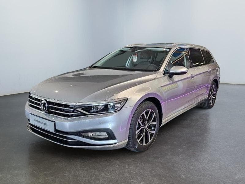 Volkswagen Passat Variant Elegance Business - 1