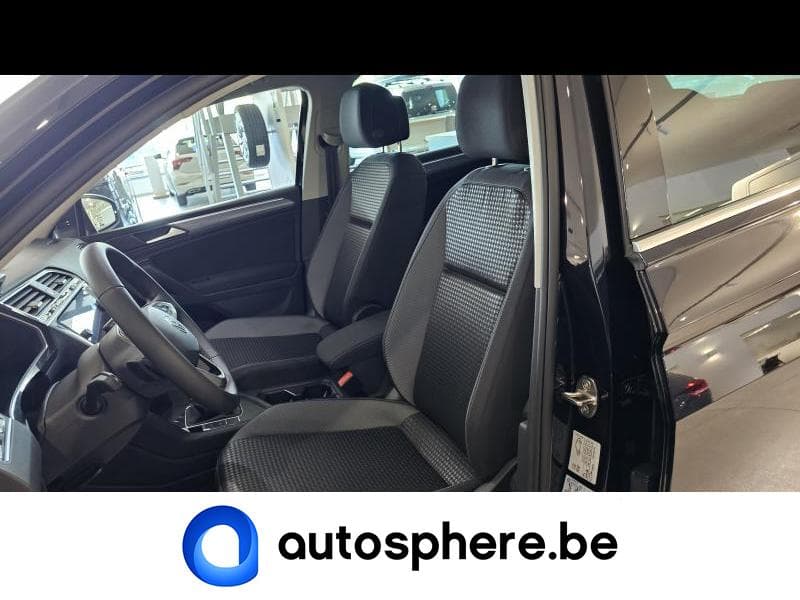 Volkswagen Tiguan Active - 8