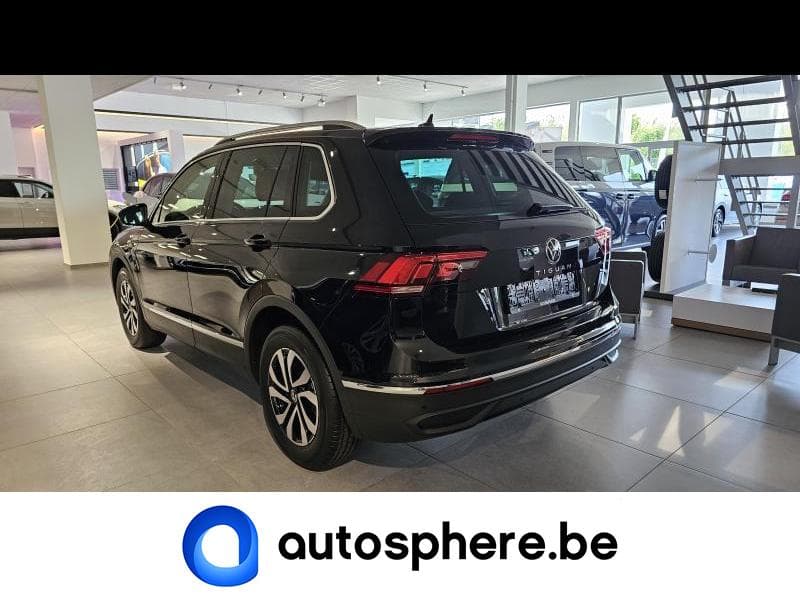 Volkswagen Tiguan Active - 4