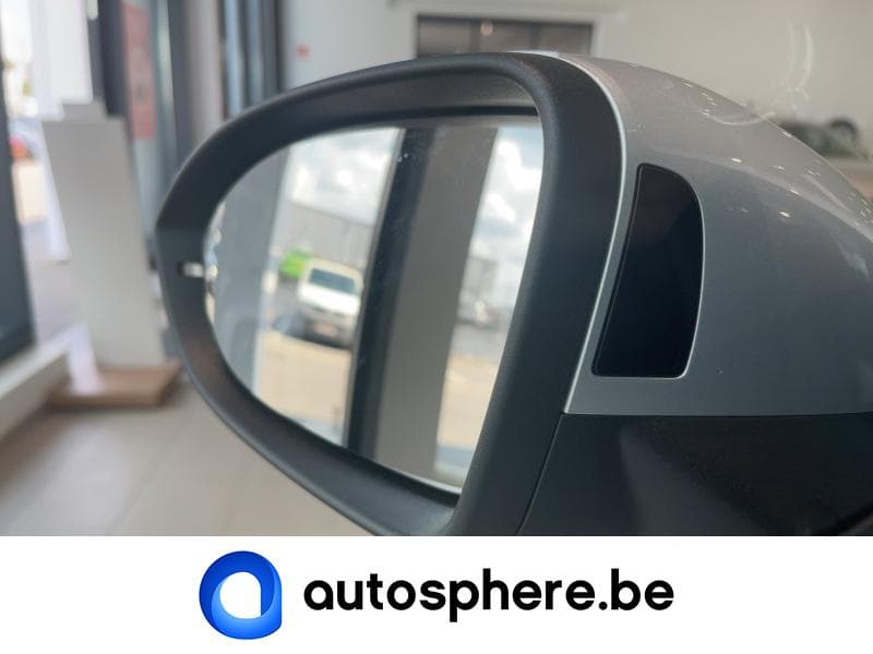 Volkswagen Golf Life Business Premium - 19