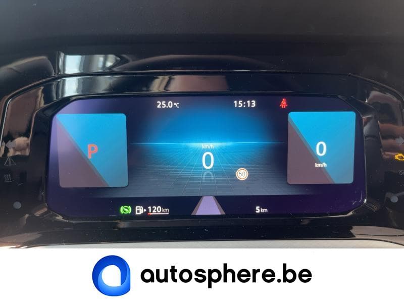 Volkswagen Golf Life Business Premium - 25