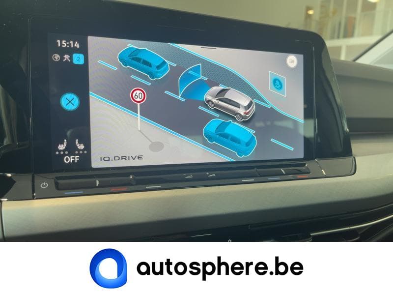 Volkswagen Golf Life Business Premium - 27