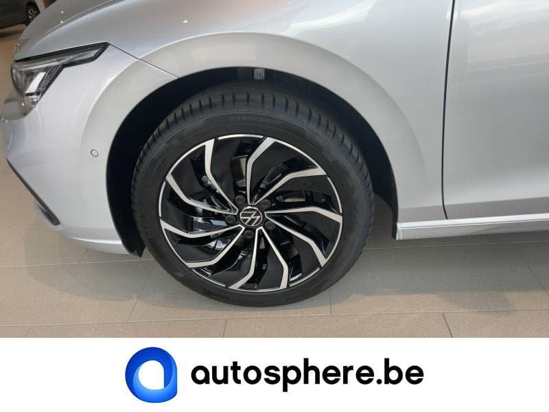 Volkswagen Golf Life Business Premium - 10