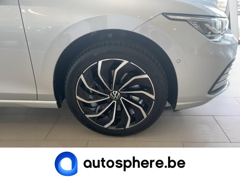 Volkswagen Golf Life Business Premium - 9