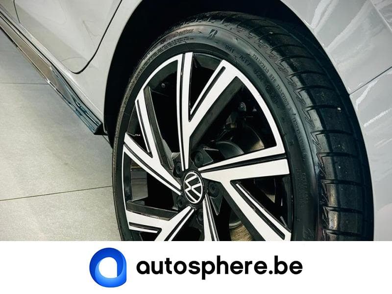 Volkswagen Golf R-Line Business Premium - 10