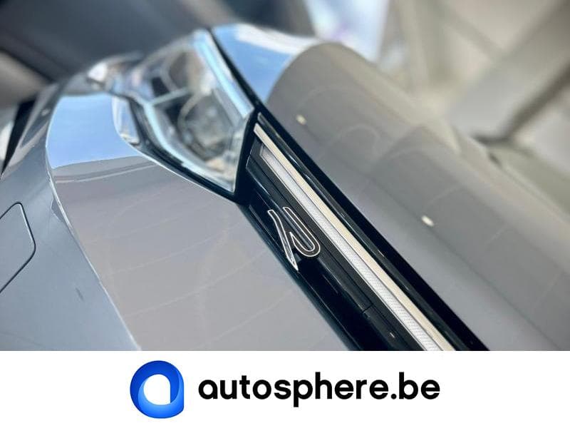 Volkswagen Golf R-Line Business Premium - 3