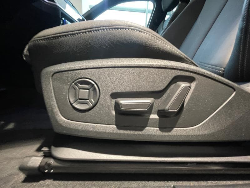 Audi Q3 Sportback S line, caméra, Led multicouleur - 23