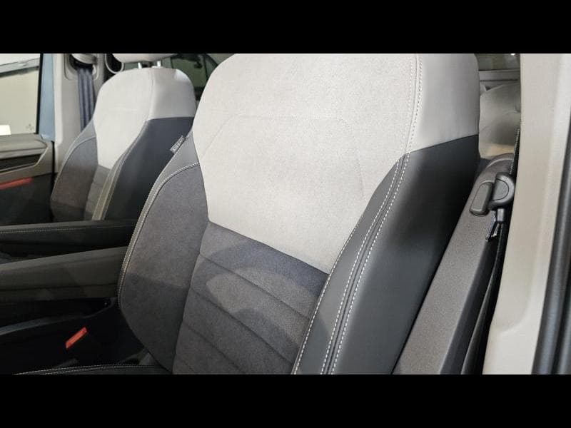 Volkswagen T7 Multivan T7  Style double cab - 17