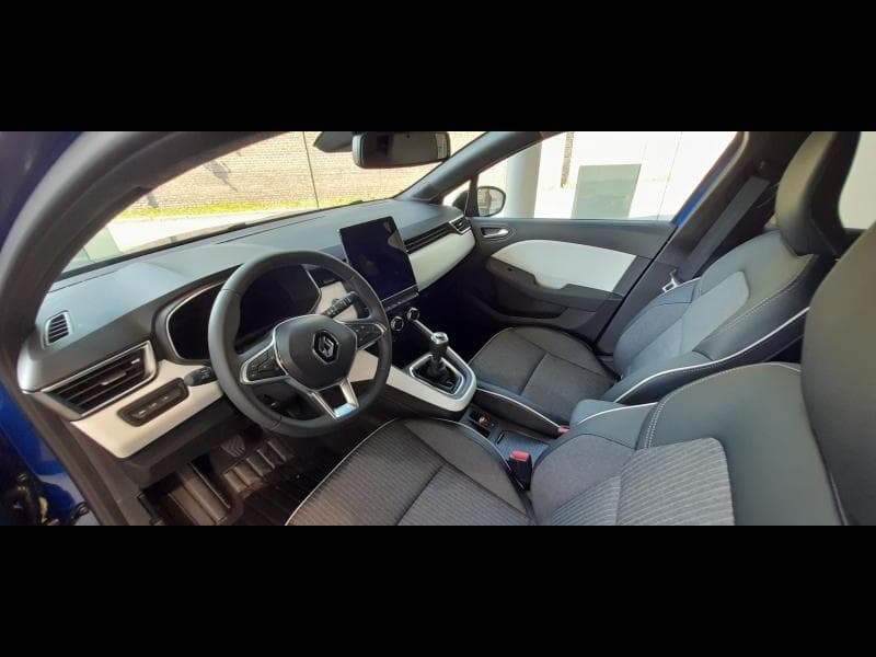 Renault Clio V Techno - 11