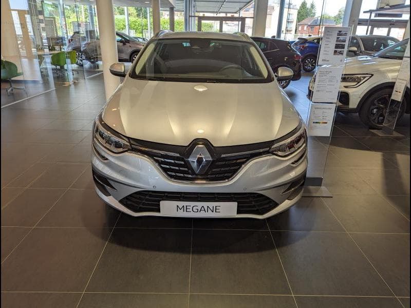 Renault Mégane IV Grandtour techno 140 EDC - 2
