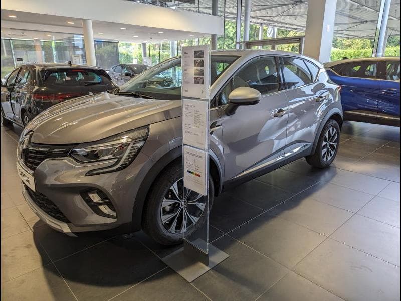 Renault Captur II Techno tce 90 STOCK - 1
