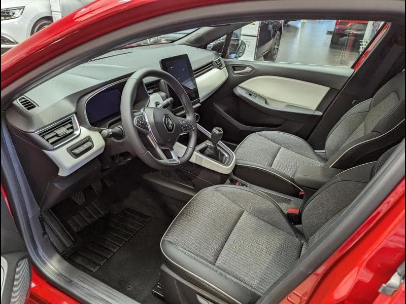 Renault Clio V Techno DCI 100 STOCK - 9
