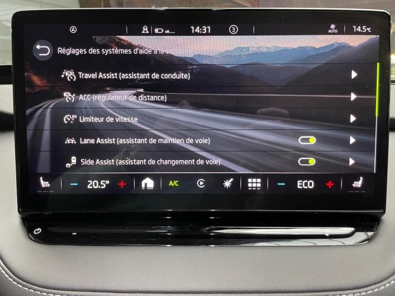 Skoda Enyaq Sportline - 82kWh 204cv - Toit pano/Cam 360°/ACC - 30