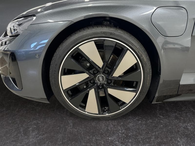 Audi e-tron GT disponbile de suite - 14