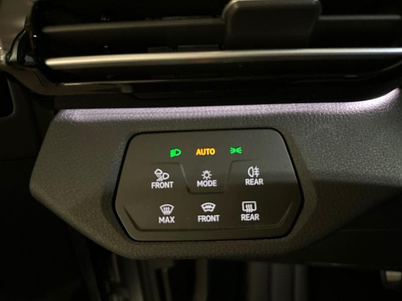 Volkswagen ID.4 Pro 4 Motion Business Premium- Attelage - - 24