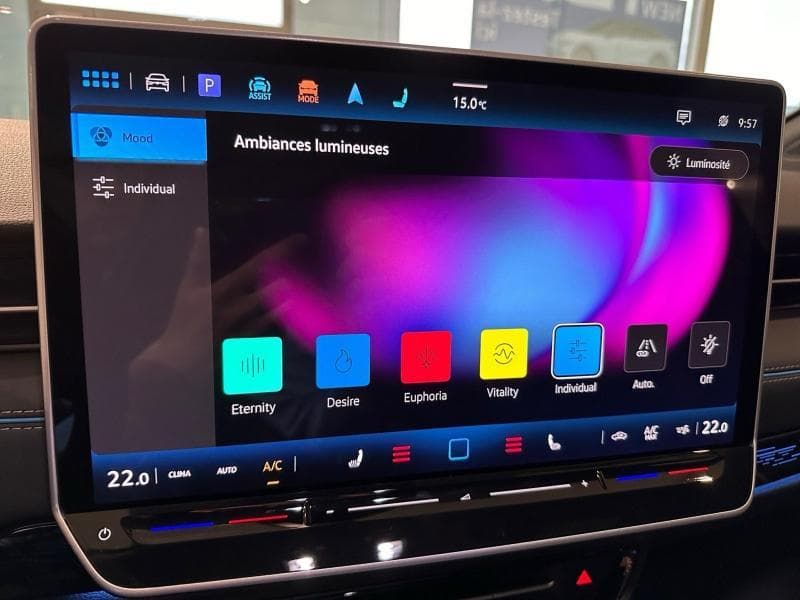 Volkswagen ID.7 PRO Business * Pompe à Chaleur * Attelage - 27