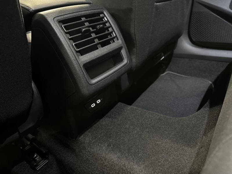 Volkswagen Golf Variant Life | 1.5 TSI 116cv | GPS | Camera | Carplay | Hayon électrique - 29