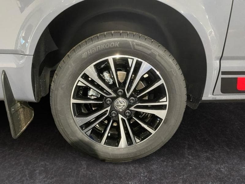 Volkswagen Transporter T6.1 Fourgon EDITION dispo Fin Mars 2024 - 9