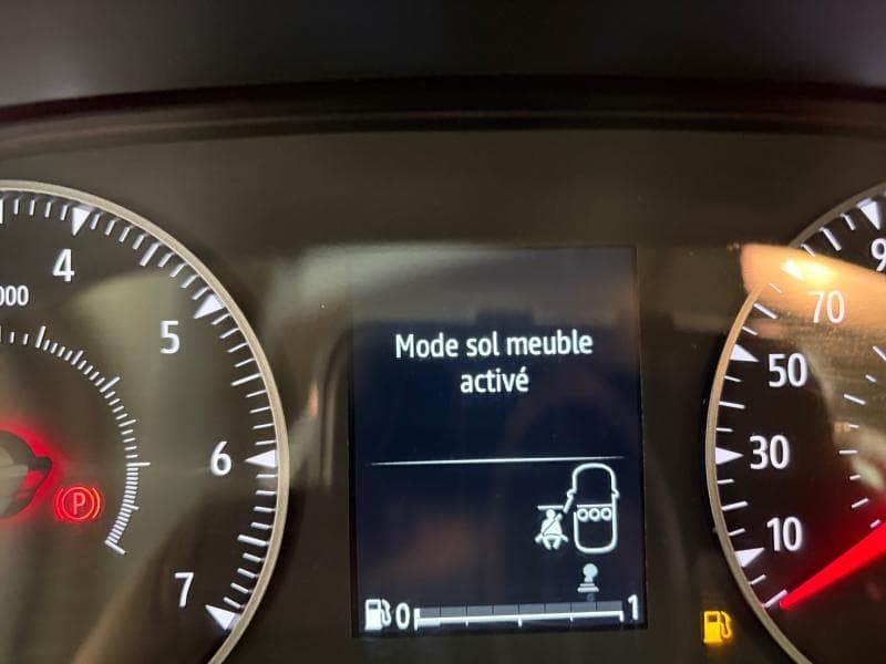 Dacia Jogger Extreme | 1.0 Tce 110cv | GPS | Caméra | Attelage - 24