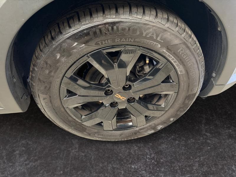 Dacia Jogger Extreme | 1.0 Tce 110cv | GPS | Caméra | Attelage - 9