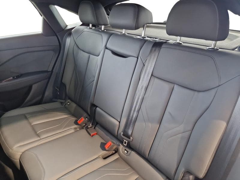 Audi Q3 Corporate S e-hybrid 200 kW S tronic - 11