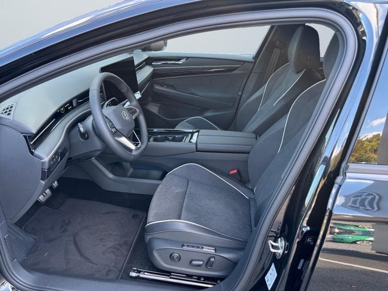 Volkswagen ID.7 Corporate S - 14